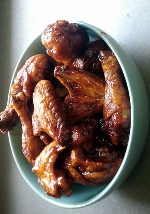 A picture of Mandy's Sweet Fire Wings.