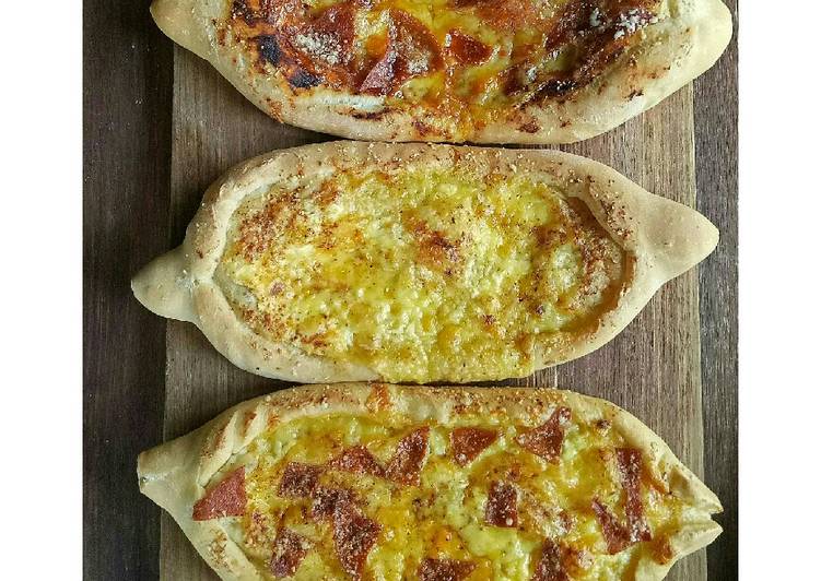 Turkish Cheese Pizza
