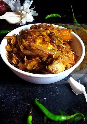 মাছের মাথা দিয়ে বাঁধাকপি(macher matha diye bandhakopi recipe in bengali) রেসিপির প্রধান ছবি
