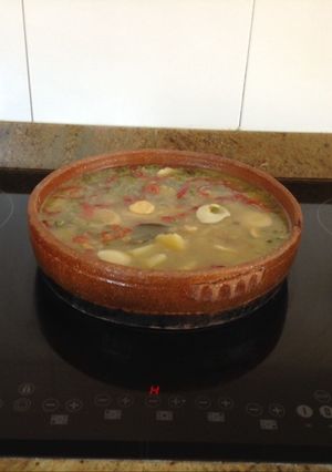 Una foto de Patatas en salsa verde