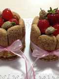 Mini Charlotte con frutos rojos