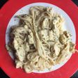 Spaghetti en salsa blanca con pollo