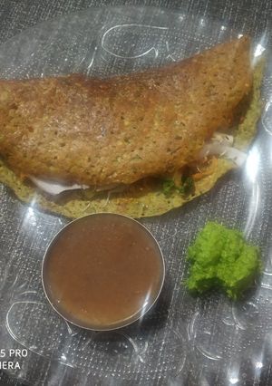 छिलके वाली मूंग दाल चीला (chilke wali moong dal cheela recipe in Hindi) रेसिपी मुख्य फोटो