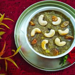 A picture of Sakkarai Pongal.