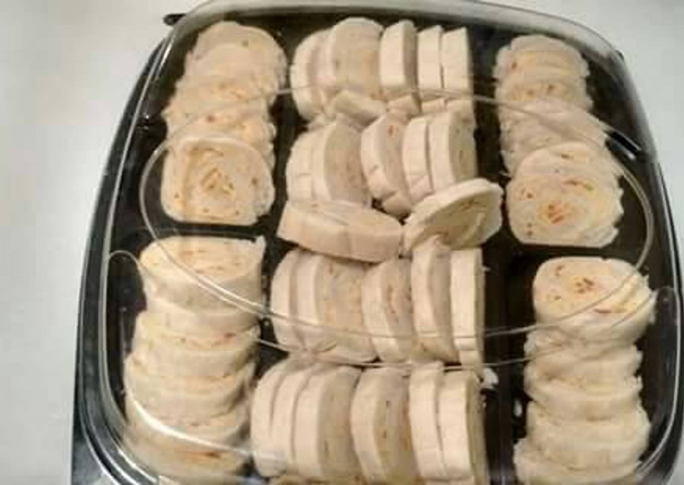 Enrollados de dip de pollo