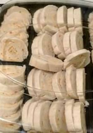 Una foto de Enrollados de dip de pollo