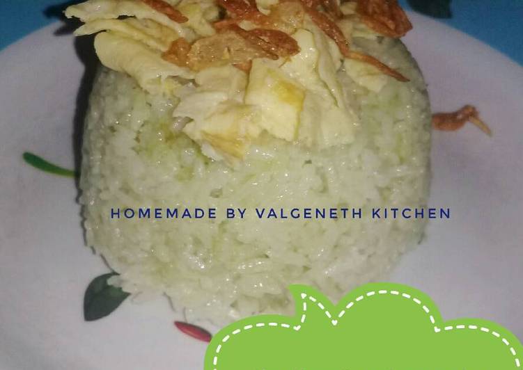Resep Nasi uduk hijau pandan asli wangii… (rice cooker) Anti Gagal