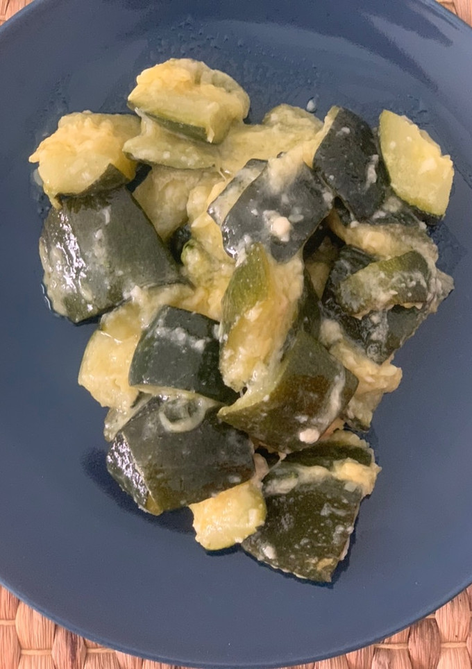 Una foto de Guarnición de calabacín con Thermomix