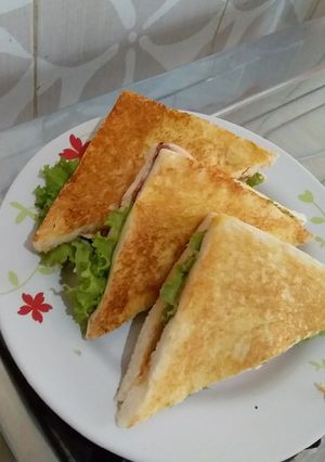 Foto resep Permintaan cc pengen di buat kan sandwich" simple tp rasa mantul