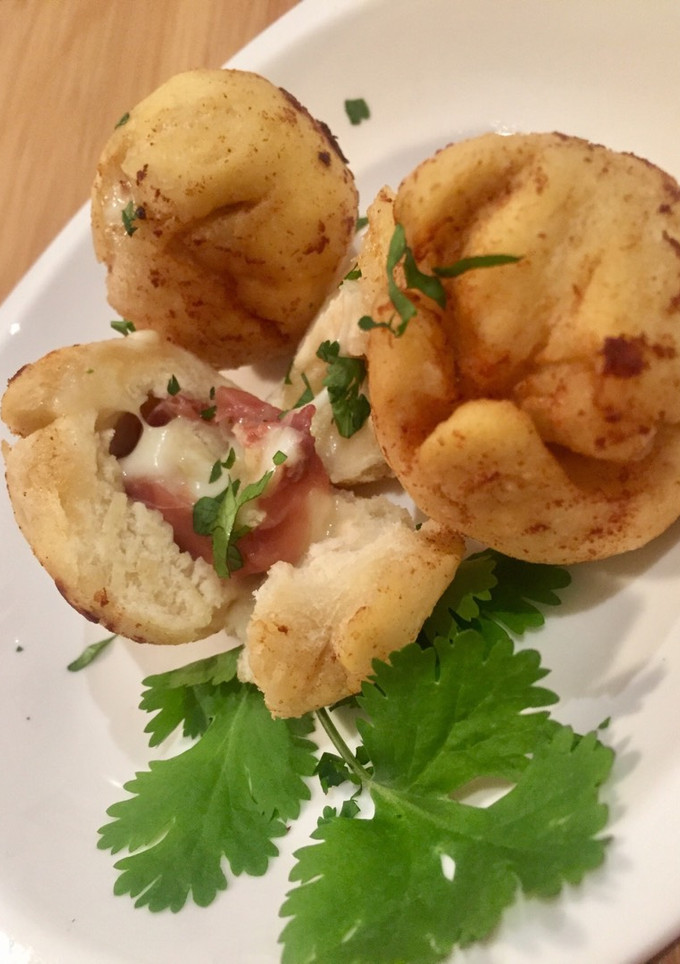 Una foto de Pizzottelle rellenas de mozzarella y jamón