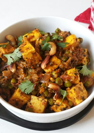 A picture of Methi Matar Malai Paneer.