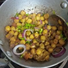 A picture of Chana masala.