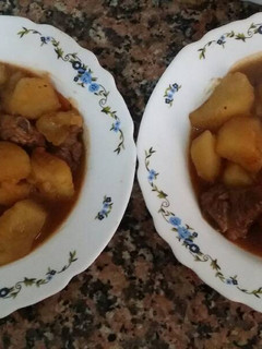 Una foto de Guiso de patatas y costillas