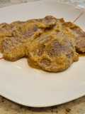Filetes de ternera en salsa de hongos y patata