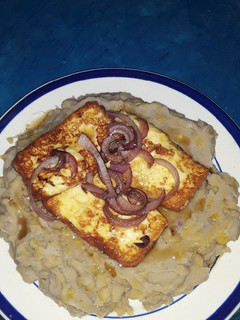 Una foto de Rico mangu de plátano y yautia coca