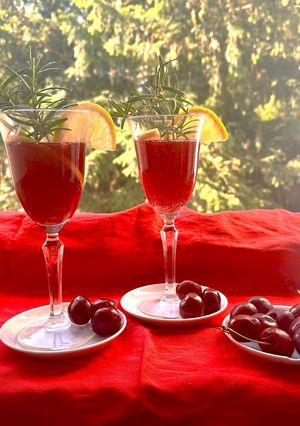 Foto di Spritz analcolico con limo e ciliegie