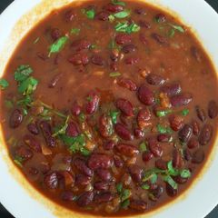 Kidney beans in pasta sauce A picture of Kidney beans in pasta sauce.