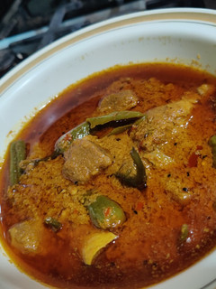 A picture of Achar Gosht.
