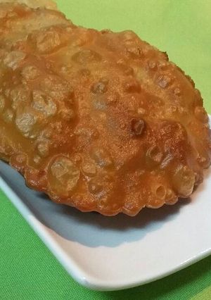 Una foto de Mini empanadas de carne y salvia
