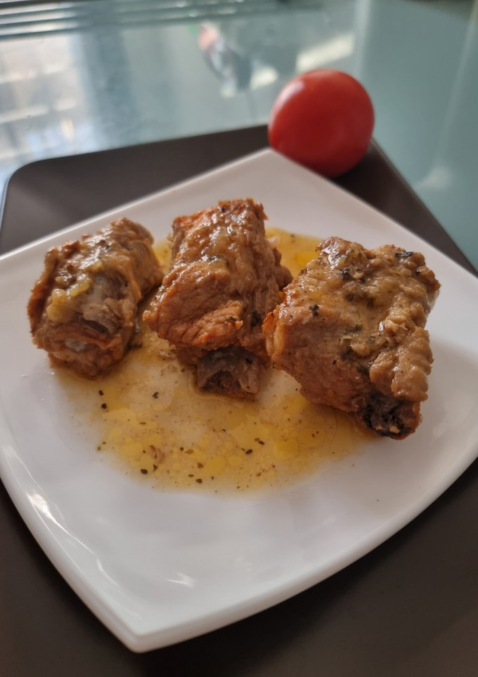 Una foto de Costillas adobadas en salsa