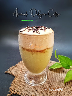 Foto resep Avocado Dalgona Coffee