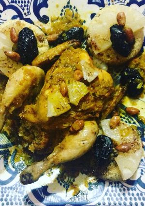 A picture of Chicken with Couscous Moroccan Style.