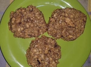Una foto de Galletitas de avena y banana (con miel, amaranto y nueces)