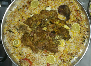 صورة لوصفة رز ولحم حنيذ