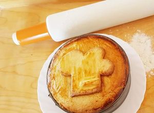 Foto di Bocconotto o pasticciotto con crema e amarene
