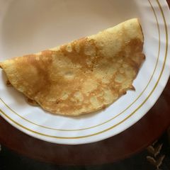 A picture of Pancakes without using oil on pan.