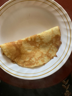 A picture of Pancakes without using oil on pan.