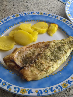 Una foto de Lubina al horno