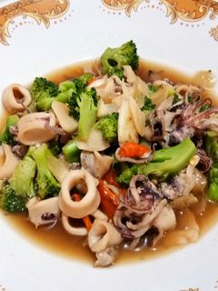 Foto resep Tumis Cumi Brokoli Hijau