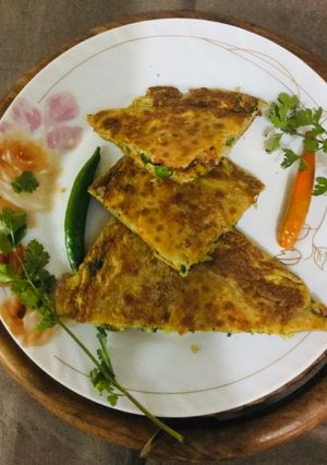 A picture of Stuffed Egg Parathas.