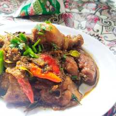 A picture of Bistik ayam.