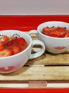 Una foto de Fresas al estilo de mi abuela