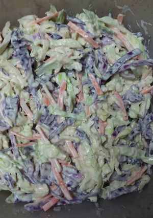 A picture of Crunchy Coleslaw.
