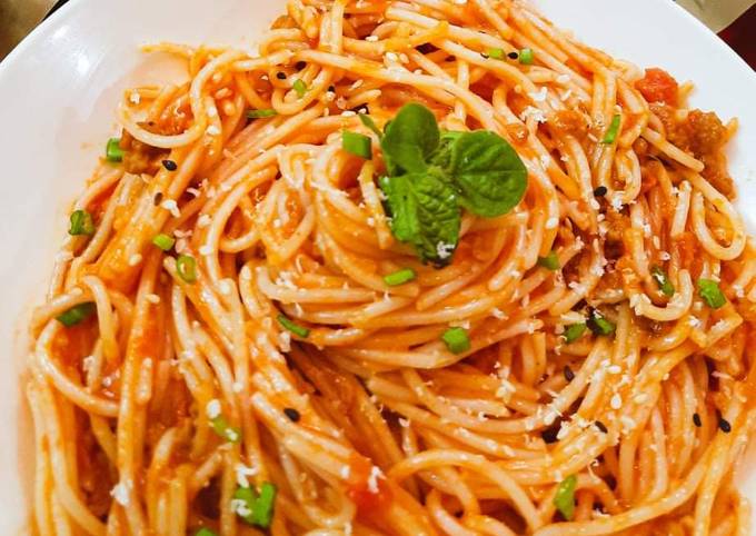 Step-by-Step Guide to Make Speedy Spaghetti Bolognese