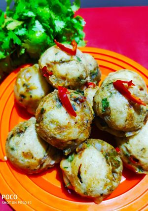 A picture of Masala buns.