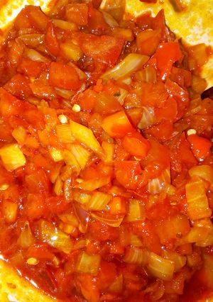 A picture of Tomatoes sauce.