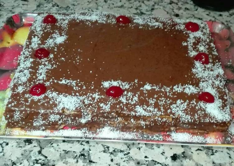 Tarta de galletas, chocolate y dulce de leche