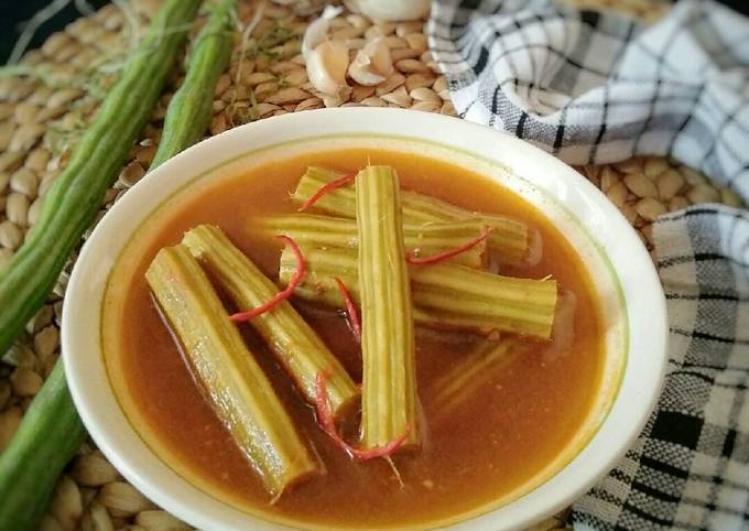Ternyata begini loh! Resep membuat Sayur Asem Buah Kelor  enak