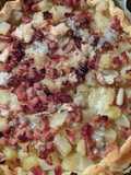 Torta salata: patate,pancetta affumicata e formaggio
