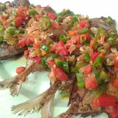 รูปของ Fried fish with sambal dabu-dabu