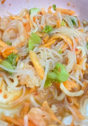 Foto resep Salad Bihun Saus Bangkok