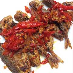 A picture of Ikan Selar Balado.