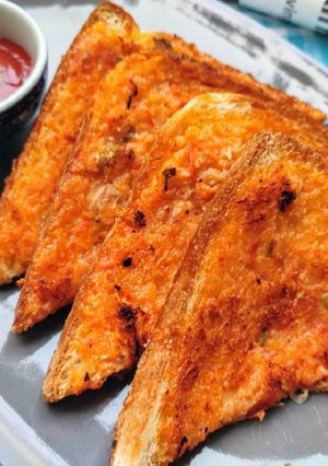 A picture of Sooji toast.