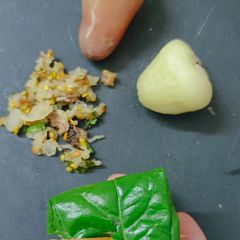 A picture of Water apple masala pan beeds.