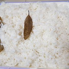 A picture of Fluffy boiled rice!.