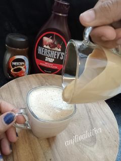 कैफ़े लत्ते कॉफ़ी रेसिपी मुख्य फोटो